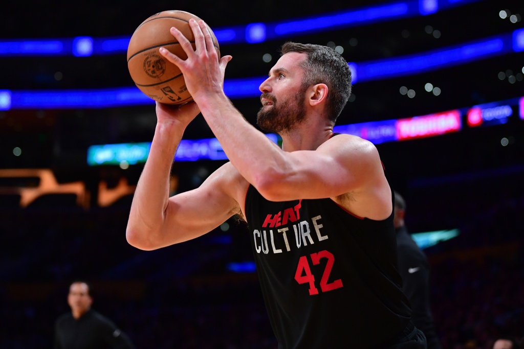 美记：预计凯文-乐福将参加爵士训练营 双方暂未推进买断谈判